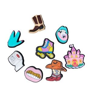 8 pcs random fun choice croc charms